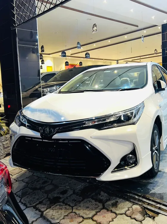 Toyota Corolla 2021 for Sale in Islamabad Image-1