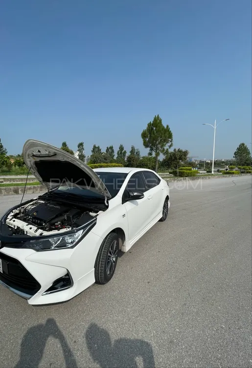 Toyota Corolla 2021 for Sale in Islamabad Image-1