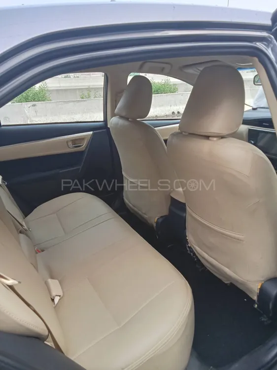 Toyota Corolla 2021 for Sale in Lahore Image-1