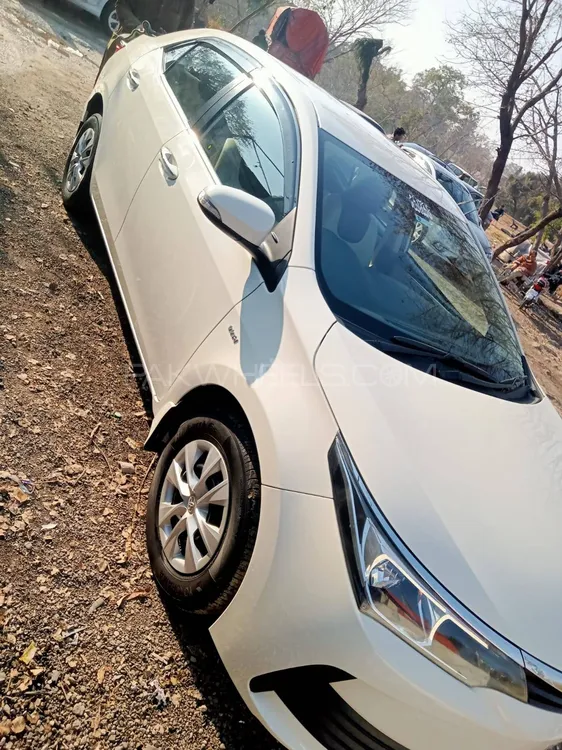Toyota Corolla 2018 for Sale in Islamabad Image-1