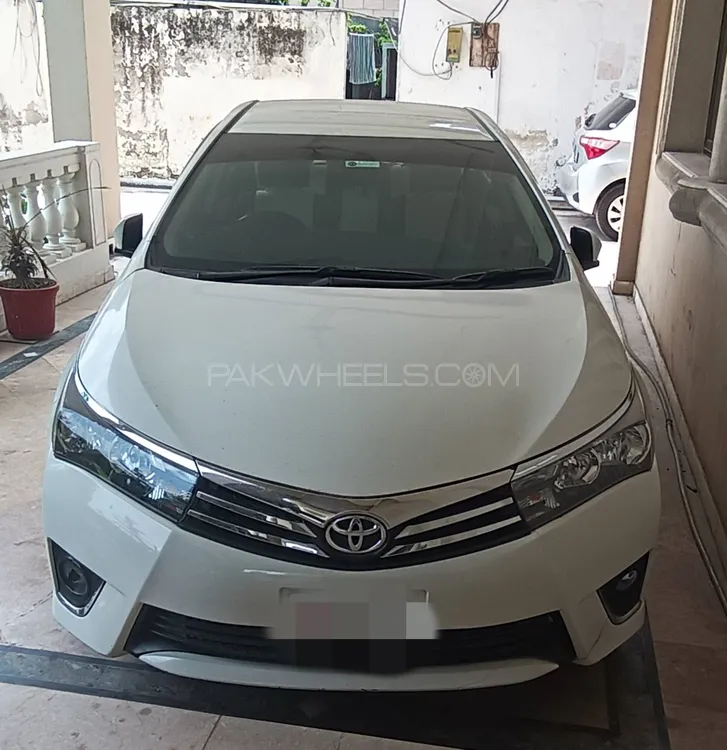 Toyota Corolla 2017 for Sale in Islamabad Image-1