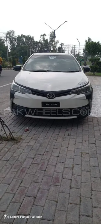 Toyota Corolla 2017 for Sale in Lahore Image-1