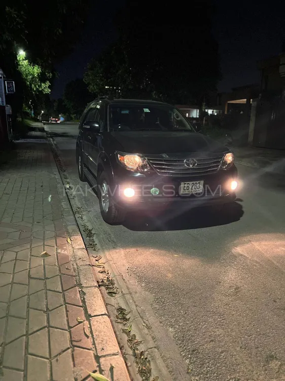 Toyota Fortuner 2015 for Sale in Islamabad Image-1