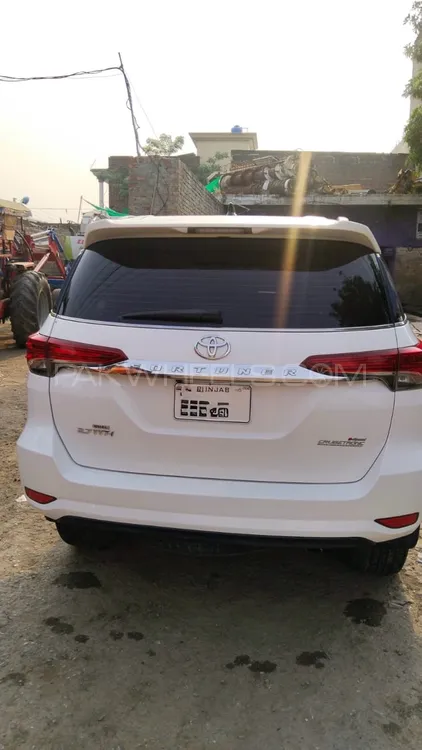 Toyota Fortuner 2017 for Sale in Gujranwala Image-1