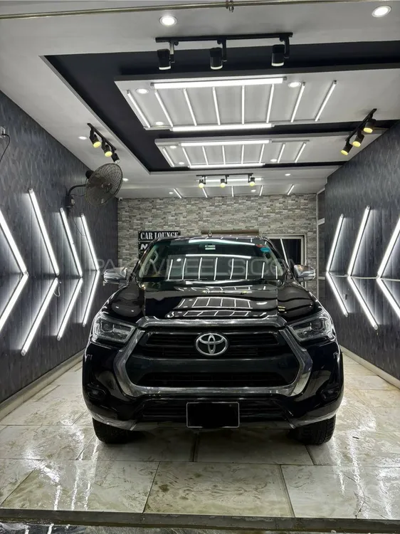 Toyota Hilux 2018 for Sale in Lahore Image-1
