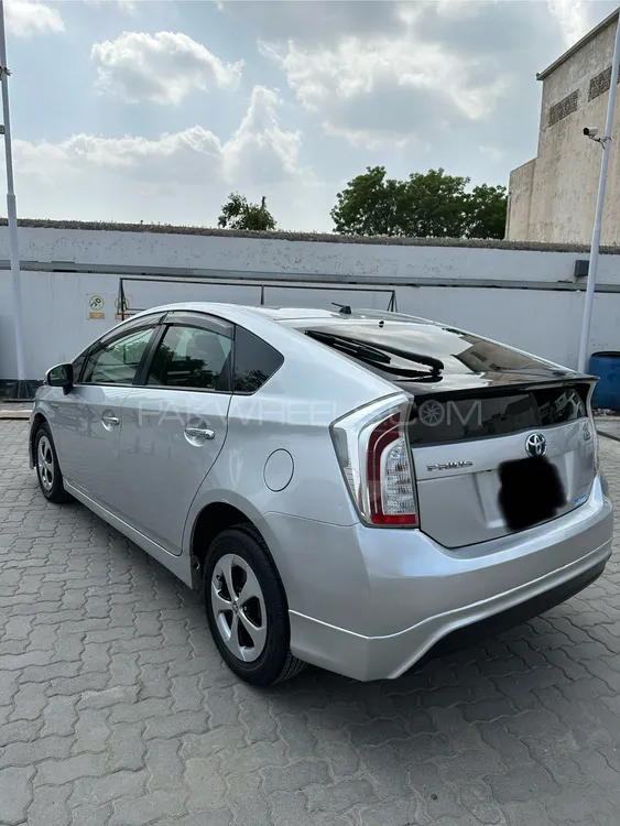Toyota Prius 2013 for Sale in Multan Image-1