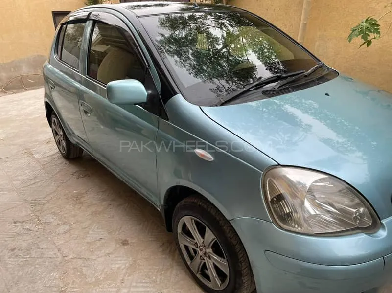 Toyota Vitz 2003 for Sale in Quetta Image-1