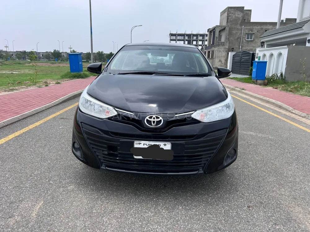 Toyota Yaris Sedan 2020 for Sale in Lahore Image-1