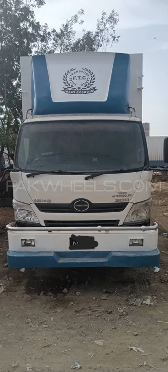 Hino 500 Series 2018 for Sale in Karachi Image-1