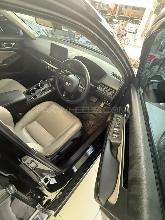 Honda Civic 2022 for Sale in Islamabad Honda Civic 2022 for Sale in Islamabad Image-6