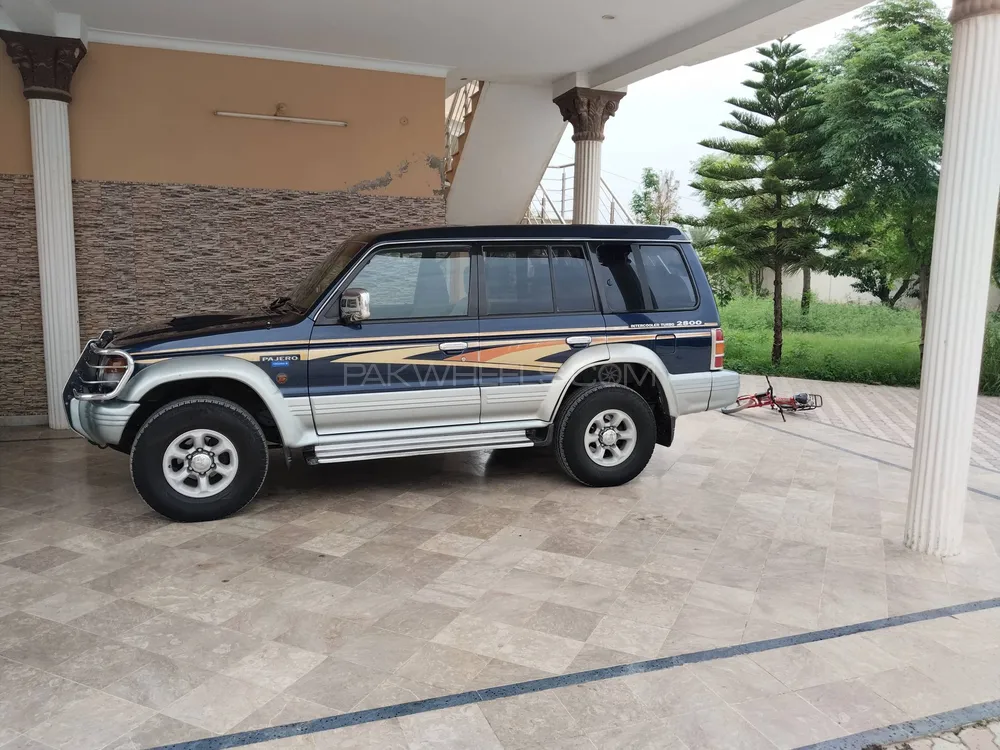 Mitsubishi Pajero 1996 for Sale in Kallar Kahar Image-1