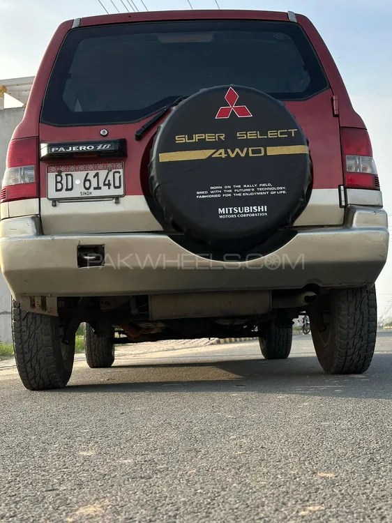 Mitsubishi Pajero 2000 for Sale in Lahore Mitsubishi Pajero 2000 for Sale in Lahore Image-6