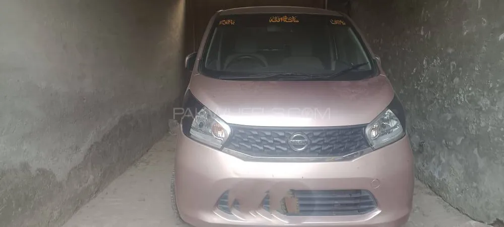 نسان ڈیز 2018 for Sale in فیصل آباد Image-1