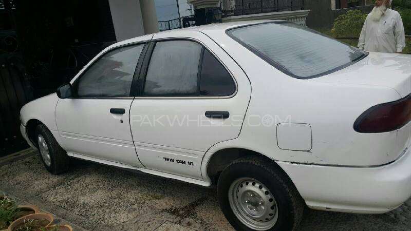 Nissan Sunny 2000 for Sale in Islamabad Image-1