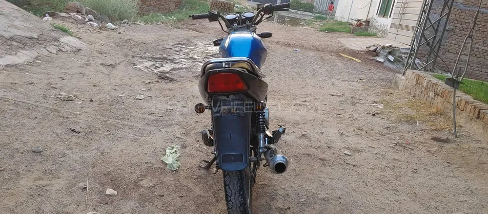 راوی Piaggio Storm 125 2010 for Sale Image-1
