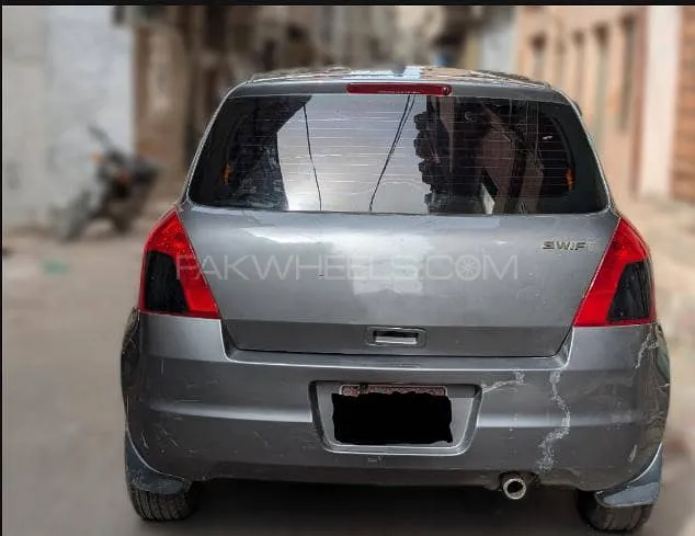 Suzuki Swift 2012 for Sale in Hyderabad Image-1