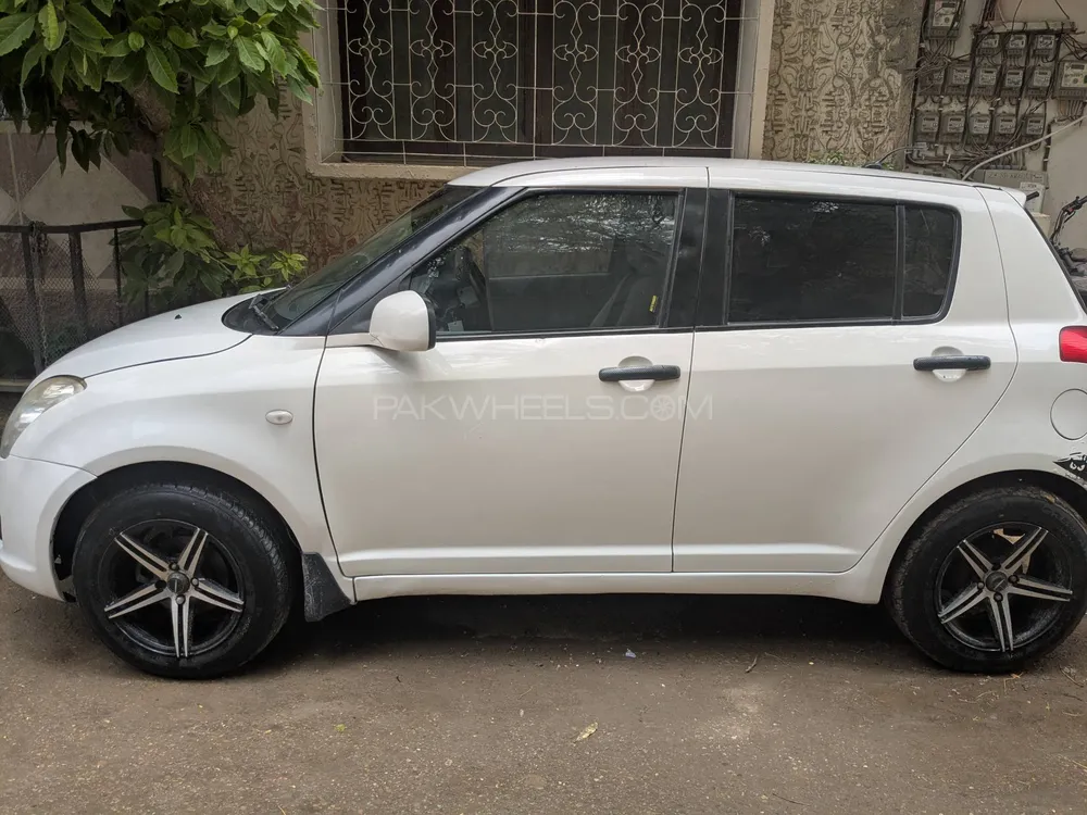 Suzuki Swift 2018 for Sale in Karachi Image-1