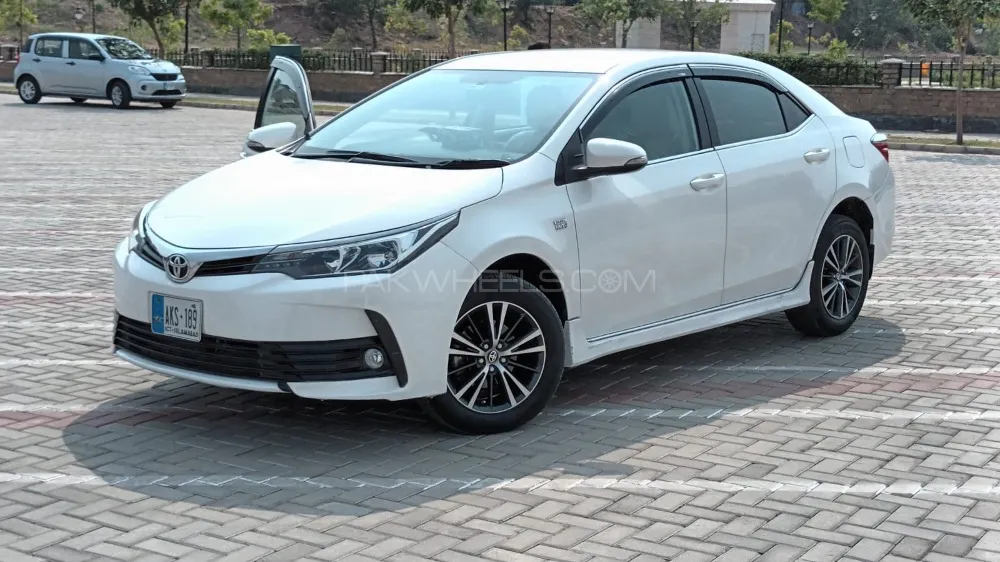 Toyota Corolla 2018 for Sale in Rawalpindi Image-1