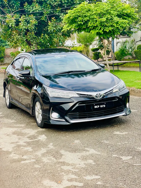 Toyota Corolla 2015 for Sale in Faisalabad Image-1