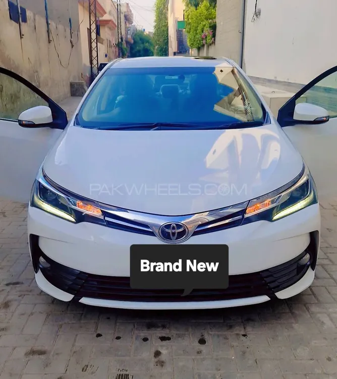 Toyota Corolla 2019 for Sale in Faisalabad Image-1