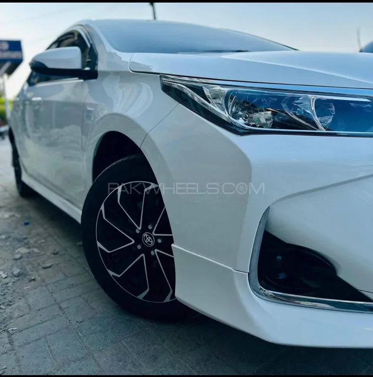 Toyota Corolla 2025 for Sale in Lahore Image-1