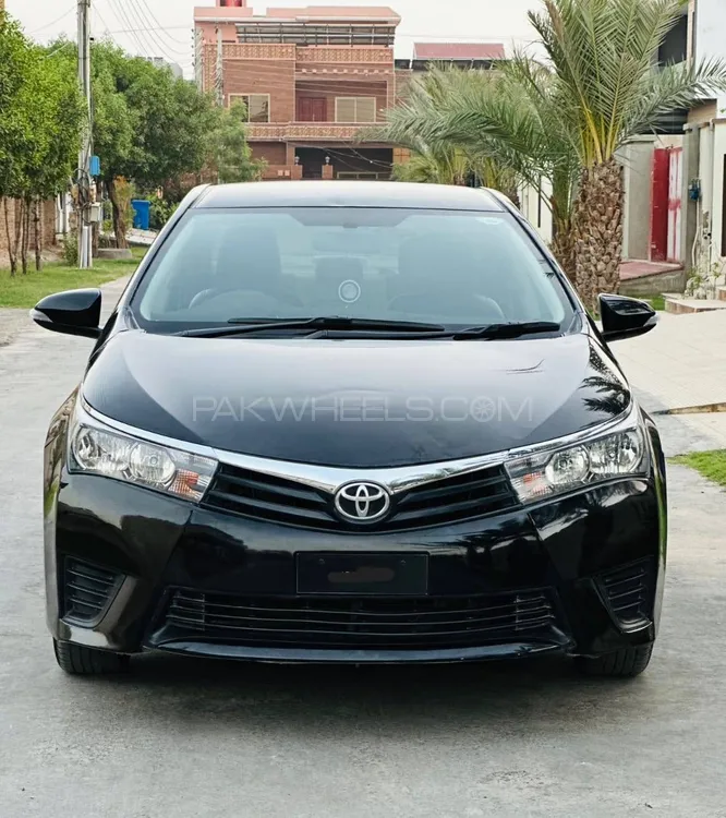 Toyota Corolla 2017 for Sale in Multan Image-1