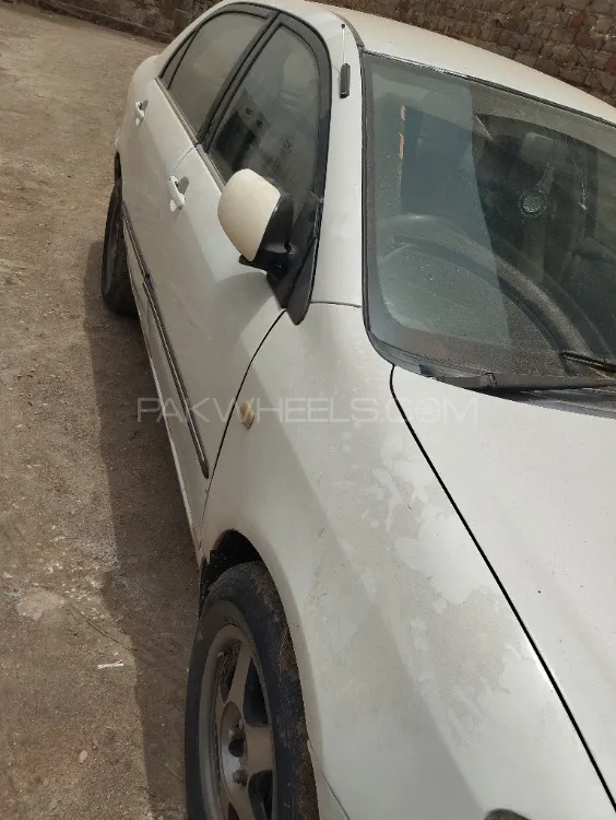 Toyota Corolla 2004 for Sale in Tando Muhammad Khan Image-1