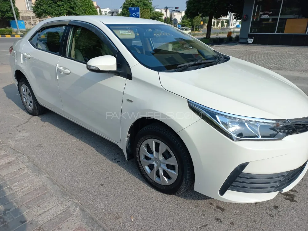 Toyota Corolla 2018 for Sale in Islamabad Image-1