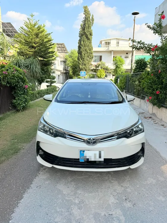 Toyota Corolla 2018 for Sale in Islamabad Image-1