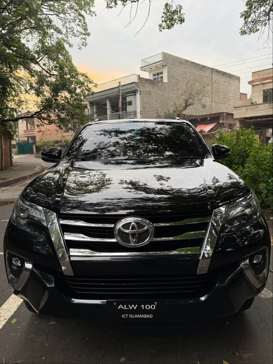 Toyota Fortuner 2019 for Sale in Lahore Image-1