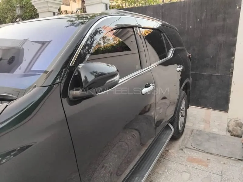 Toyota Fortuner 2021 for Sale in Karachi Image-1