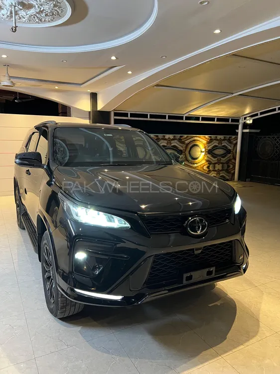 Toyota Fortuner 2023 for Sale in Lahore Image-1