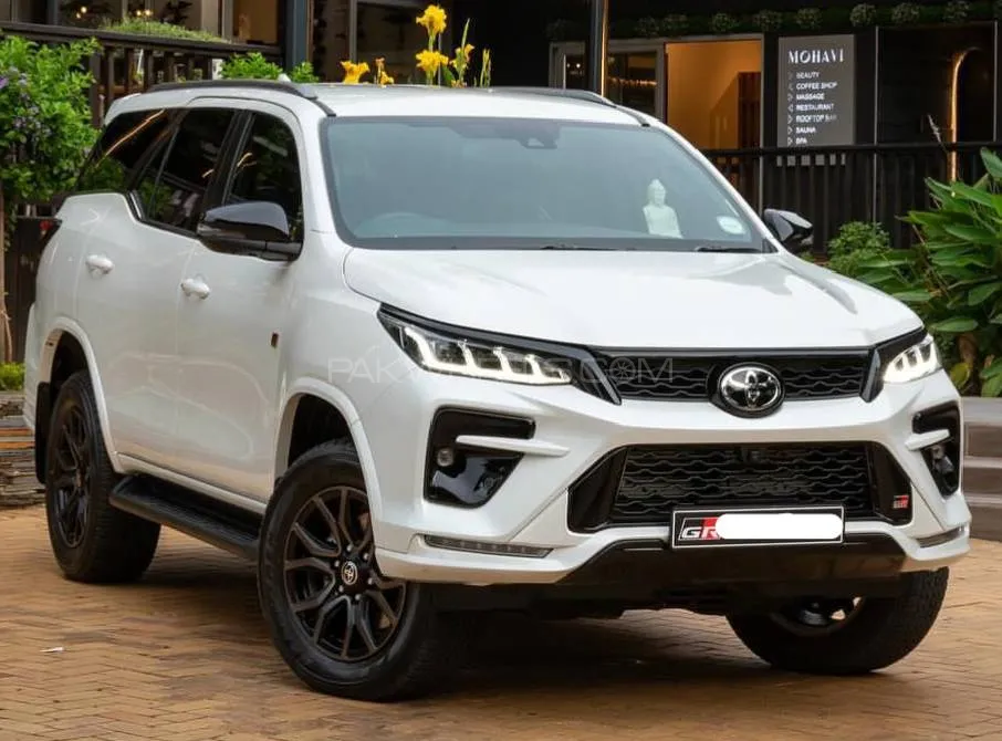 Toyota Fortuner 2025 for Sale in Lahore Image-1