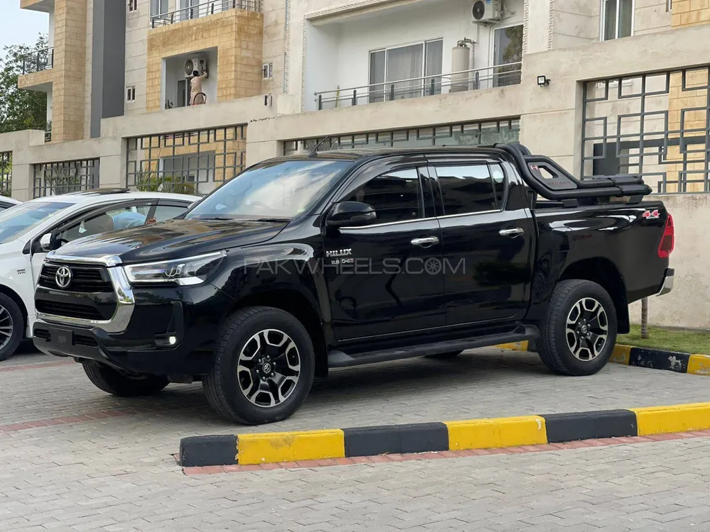Toyota Hilux 2021 for Sale in Islamabad Image-1