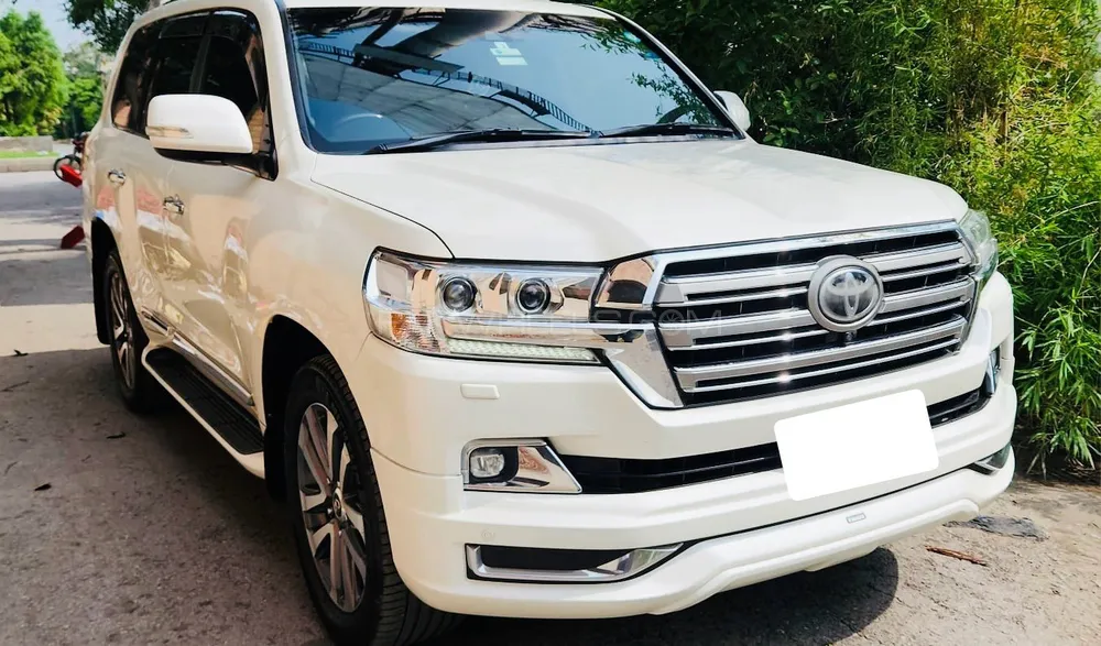 Toyota Land Cruiser 2016 for Sale in Lahore Image-1