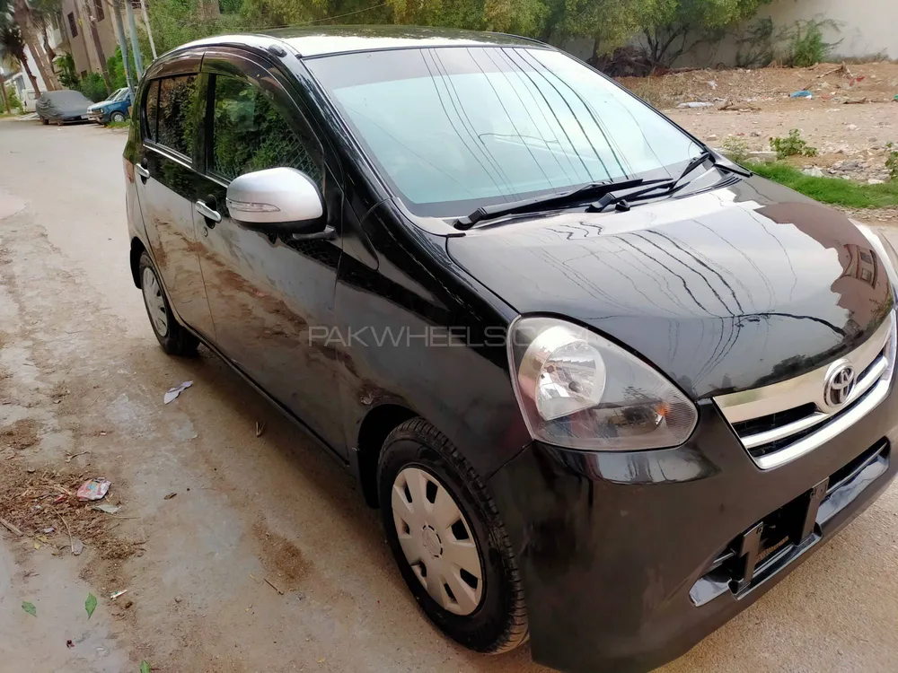Toyota Pixis Epoch 2012 for Sale in Karachi Image-1