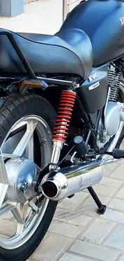 Suzuki GS 150 2022
