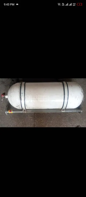 CNG KIT SILENDER STAND FOR SALE good condition for use Khybe Image-1