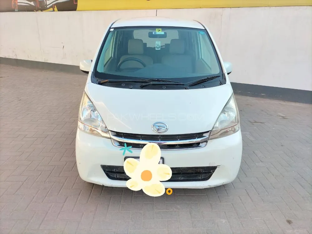 Daihatsu Move 2011 for Sale in Sialkot Image-1