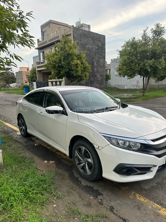 Honda Civic 2020 for Sale in Lahore Image-1
