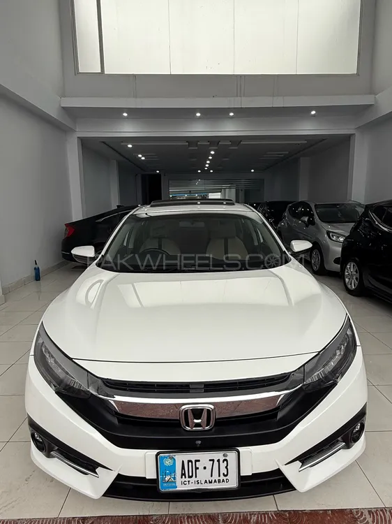 Honda Civic 2017 for Sale in Peshawar Image-1