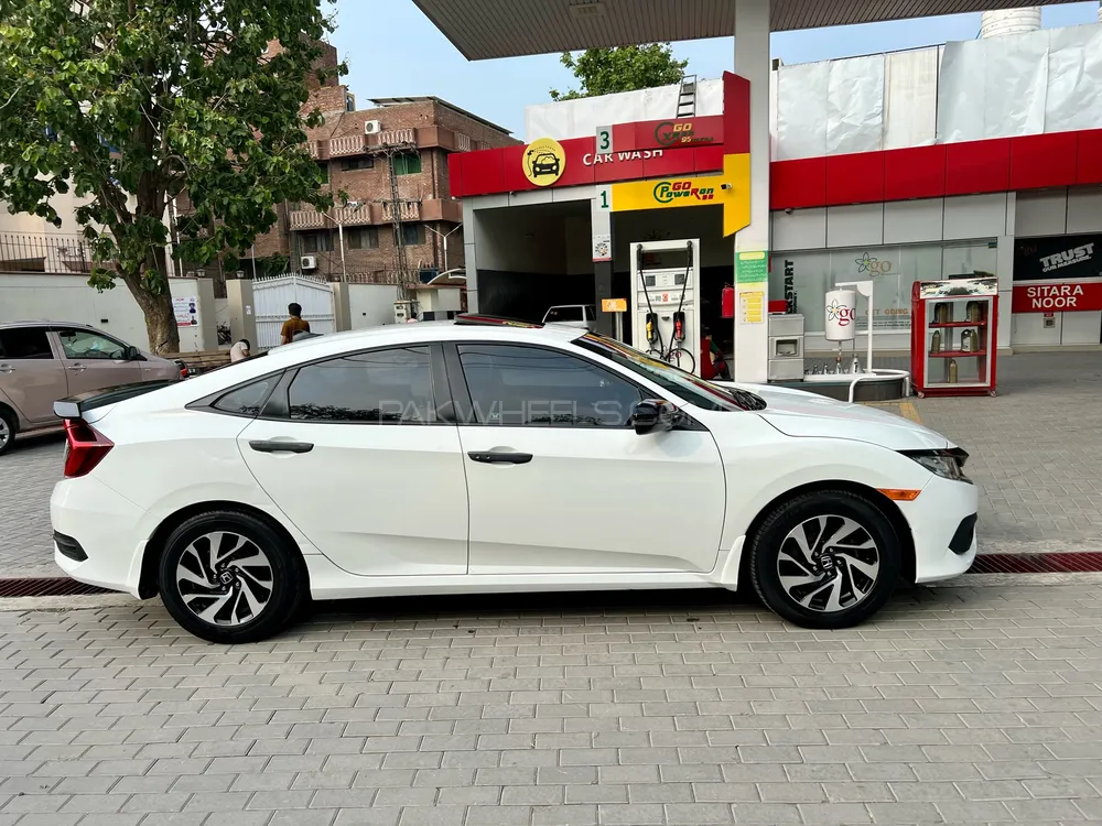 Honda Civic 2017 for Sale in Lahore Image-1