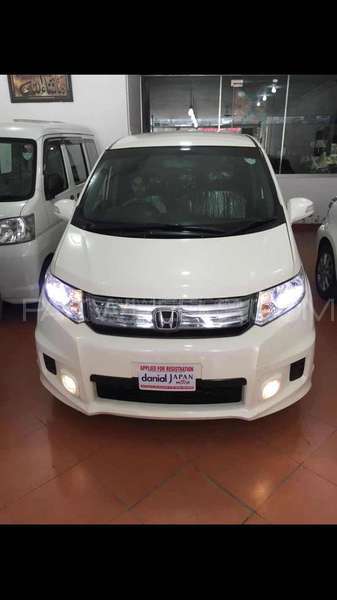 Honda Freed 2011 for Sale in Multan Image-1