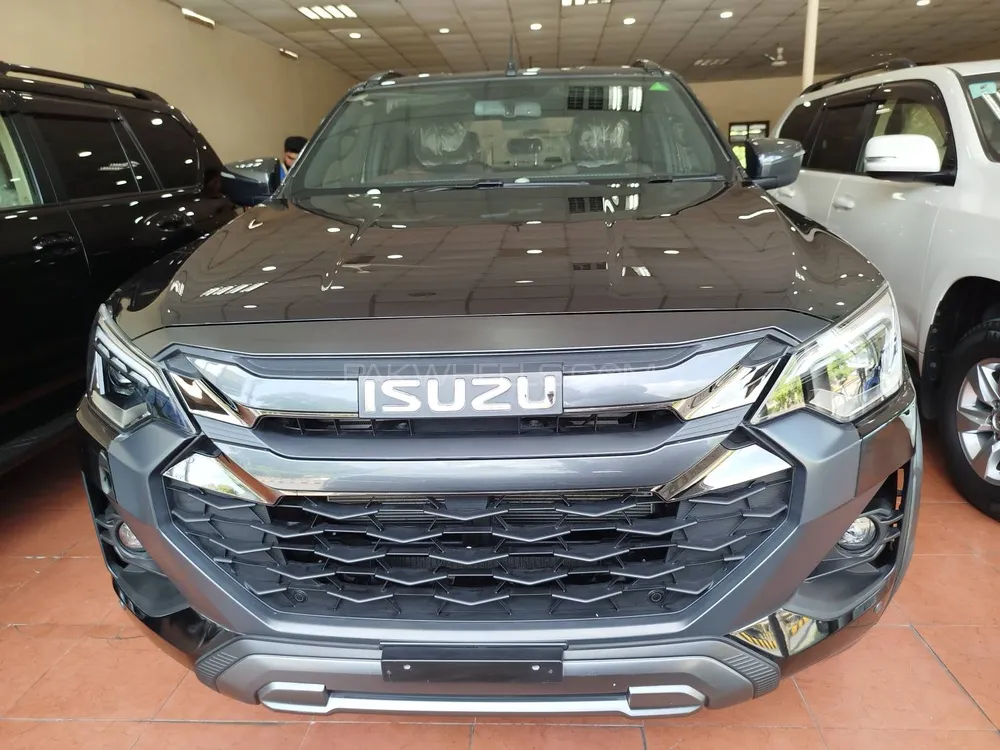 Isuzu D-Max 2025 for Sale in Multan Image-1