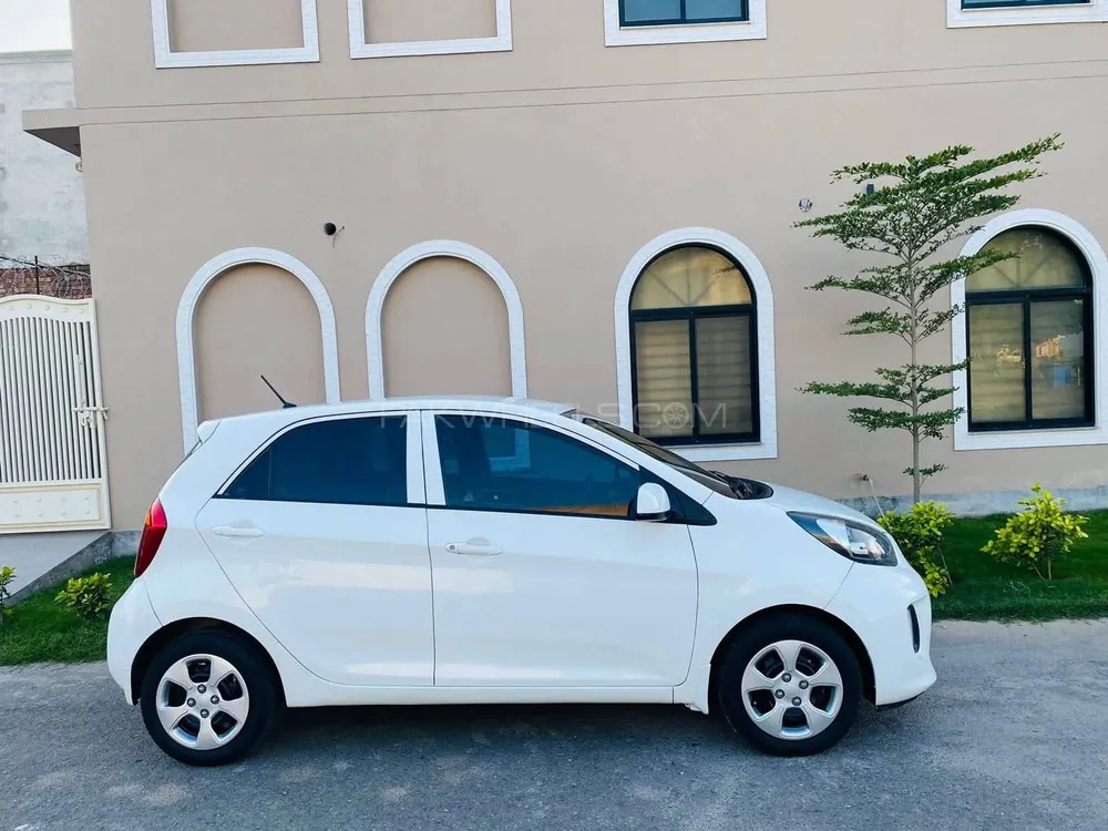 KIA Picanto 2023 for Sale in Faisalabad Image-1