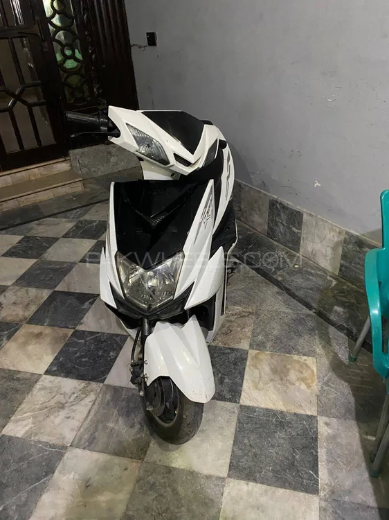 Lectrix Scooty 2023 for Sale Image-1