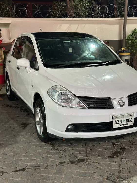 Nissan Tiida 2007 for Sale in Lahore Image-1