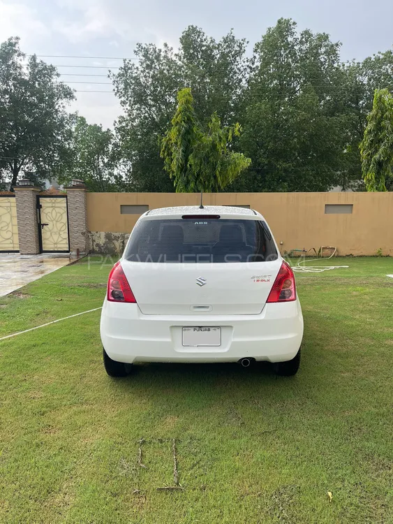 Suzuki Swift 2016 for Sale in Lahore Image-1