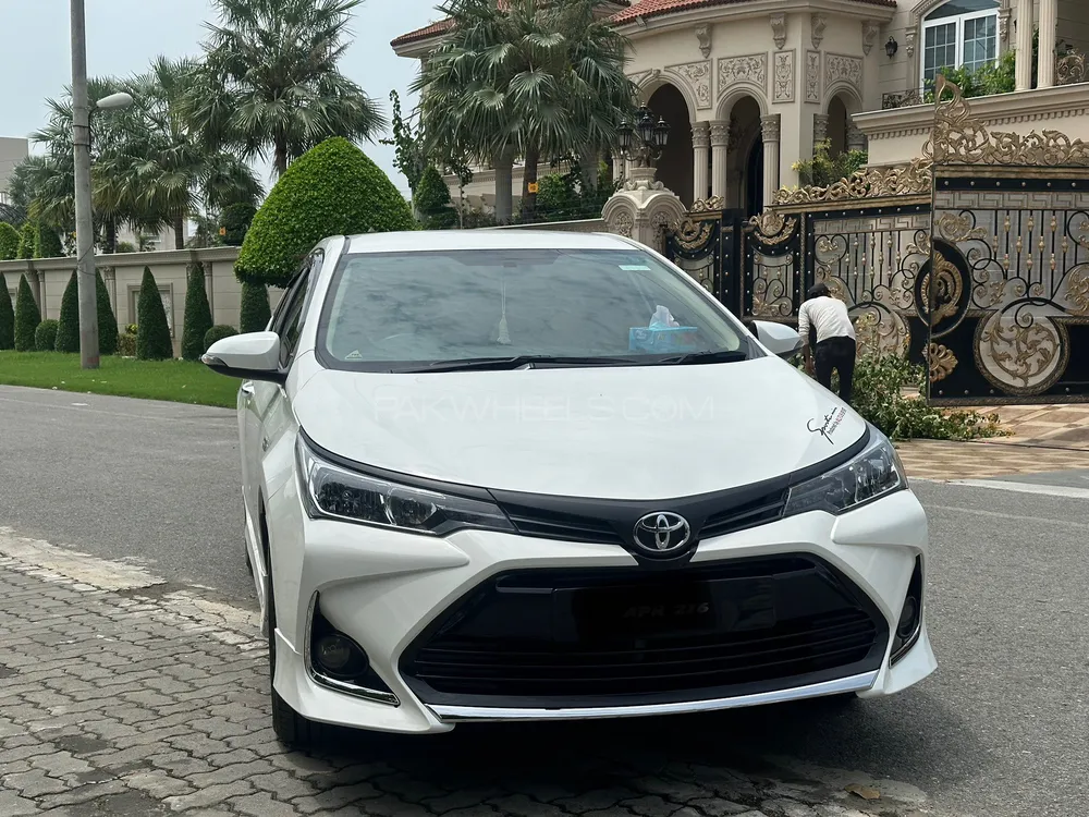 Toyota Corolla 2020 for Sale in Lahore Image-1