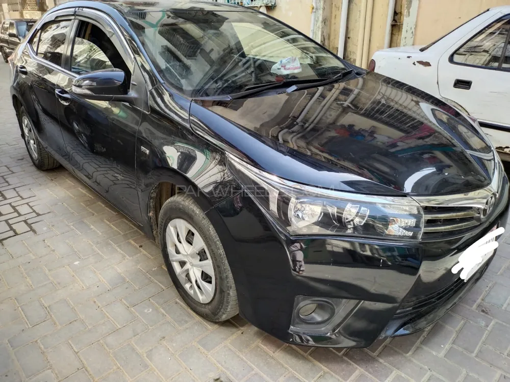 Toyota Corolla 2016 for Sale in Karachi Image-1